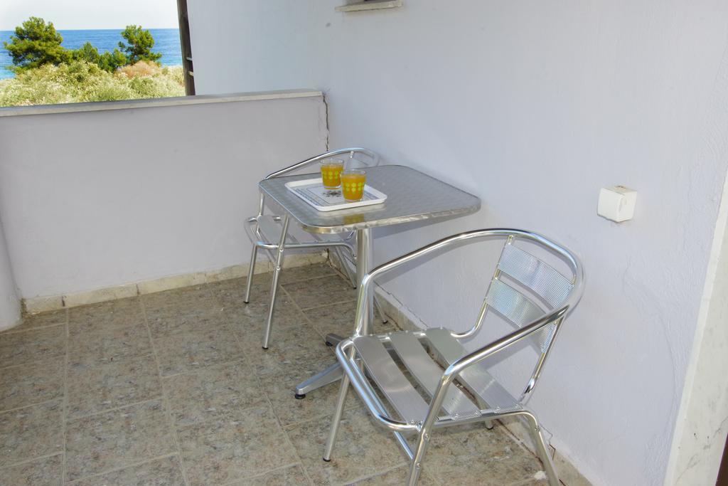 Hotel Athina Koinira Exteriér fotografie