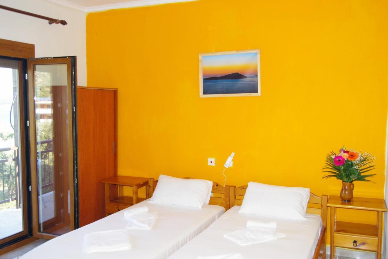 Hotel Athina Koinira Exteriér fotografie